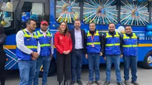 María Fernanda Ortiz Carrascal, Gerente General de TRANSMILENIO S.A y Carlos Fernando Galán, Alcalde Mayor de Bogotá con operadores de TRANSMILENIO